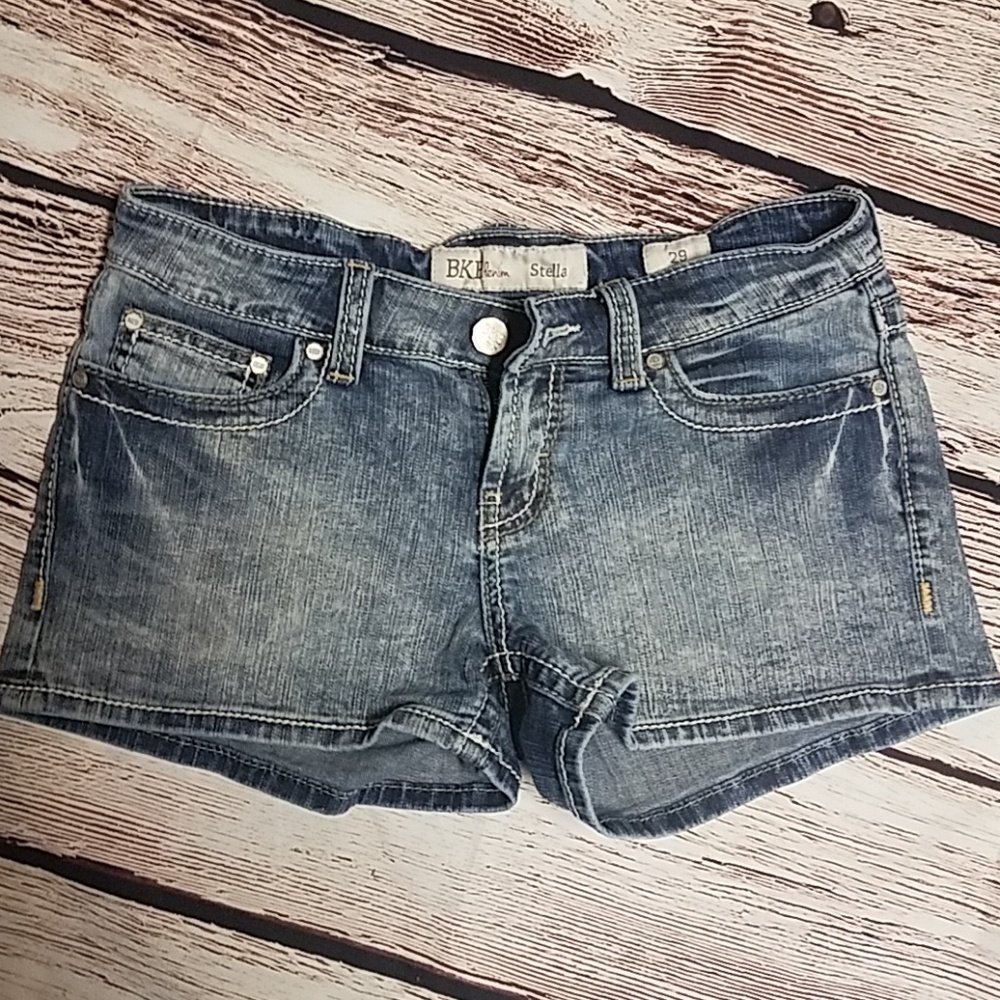 BKE stella shorts